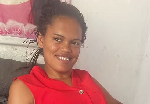 jovem_de_18_anos_morta_a_facadas_pelo_ex