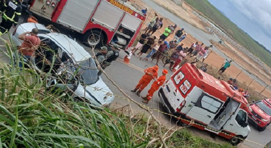 colisao_onibus_carro_passeio_na_pe-41