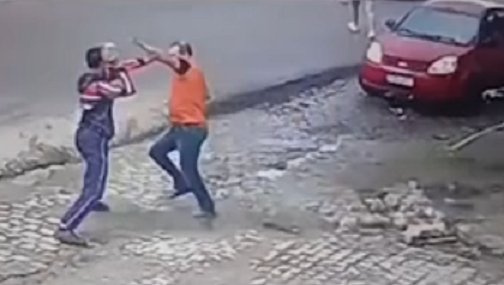 imao_mata_irmao_a_facadas