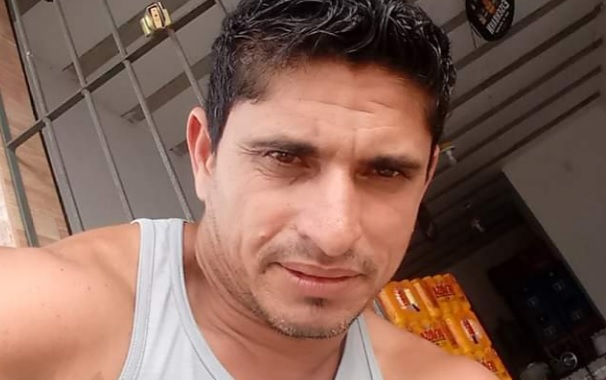 homem_imprensado_por_para-lamas