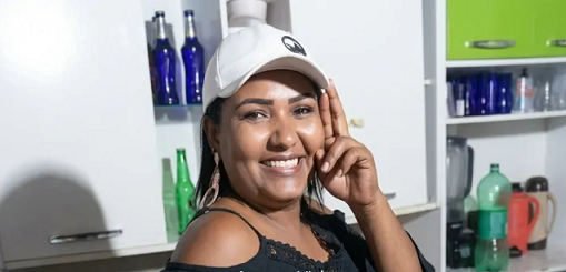 executada_a_tiros_dentro_de_casa