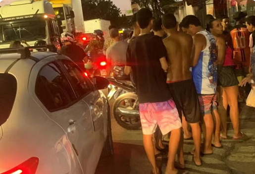 adolescente_assassinado_ao_descer_de_onibus