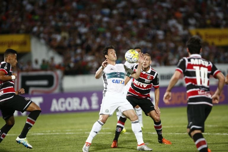 Santa Cruz e Curitiba