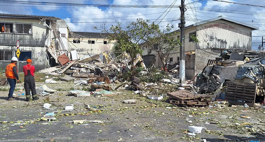 predio_desaba_em_explosao_por_vazamento_de_gas