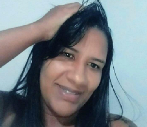 santana_do_ipanema-mulher-facadas