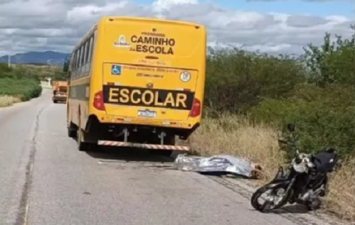 cacimba_de_areia-colisao-onibus_escolar
