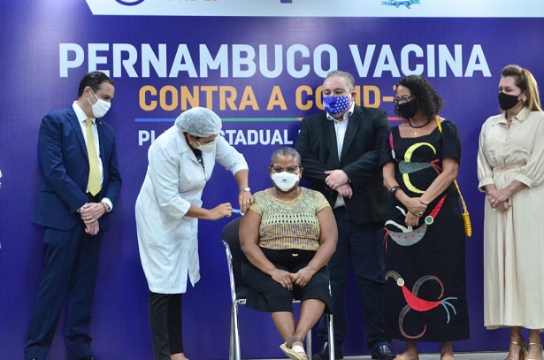 coronavirus-vacinacao_pernambuco